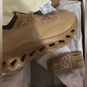 On cloud / Loewe cloud tilt beige New